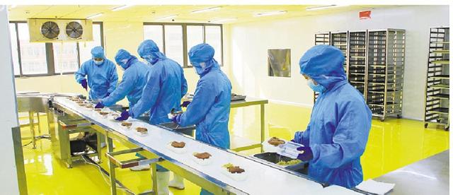 李钦辉深入调研总部型企业 科学防控促复工复产，筑牢食品安全防线